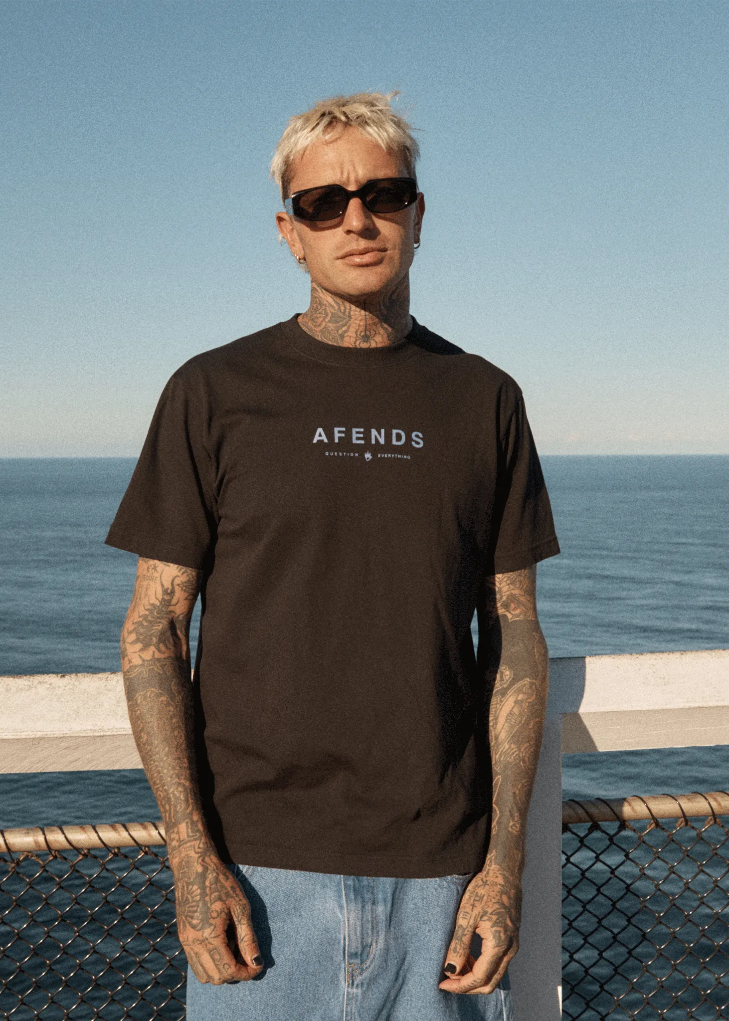 AFENDS Mens Thrown Out - Retro Fit Tee - Black