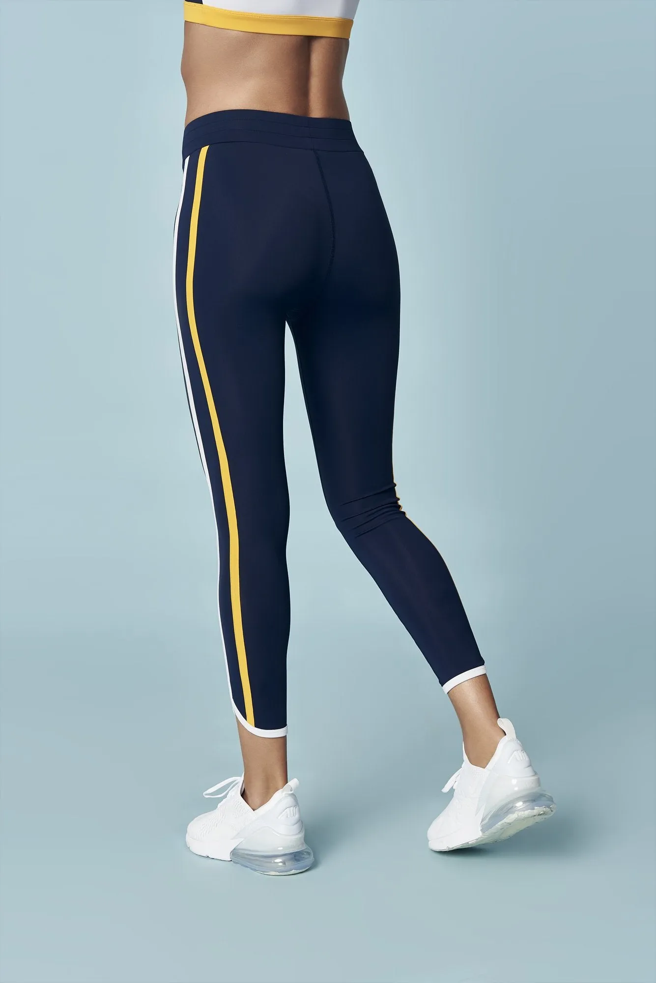 Align Curve Hem Legging