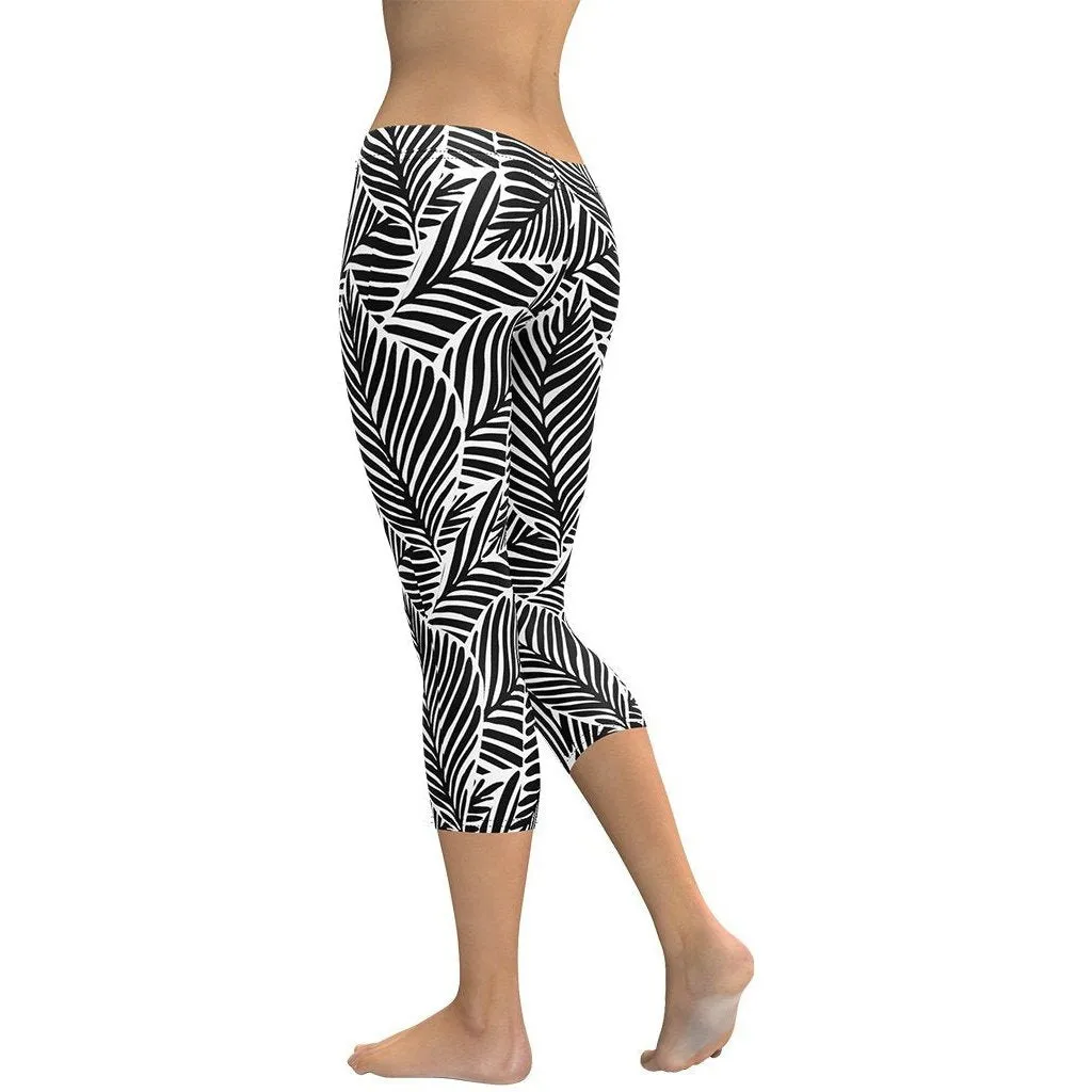 Black & White Leaves Capris