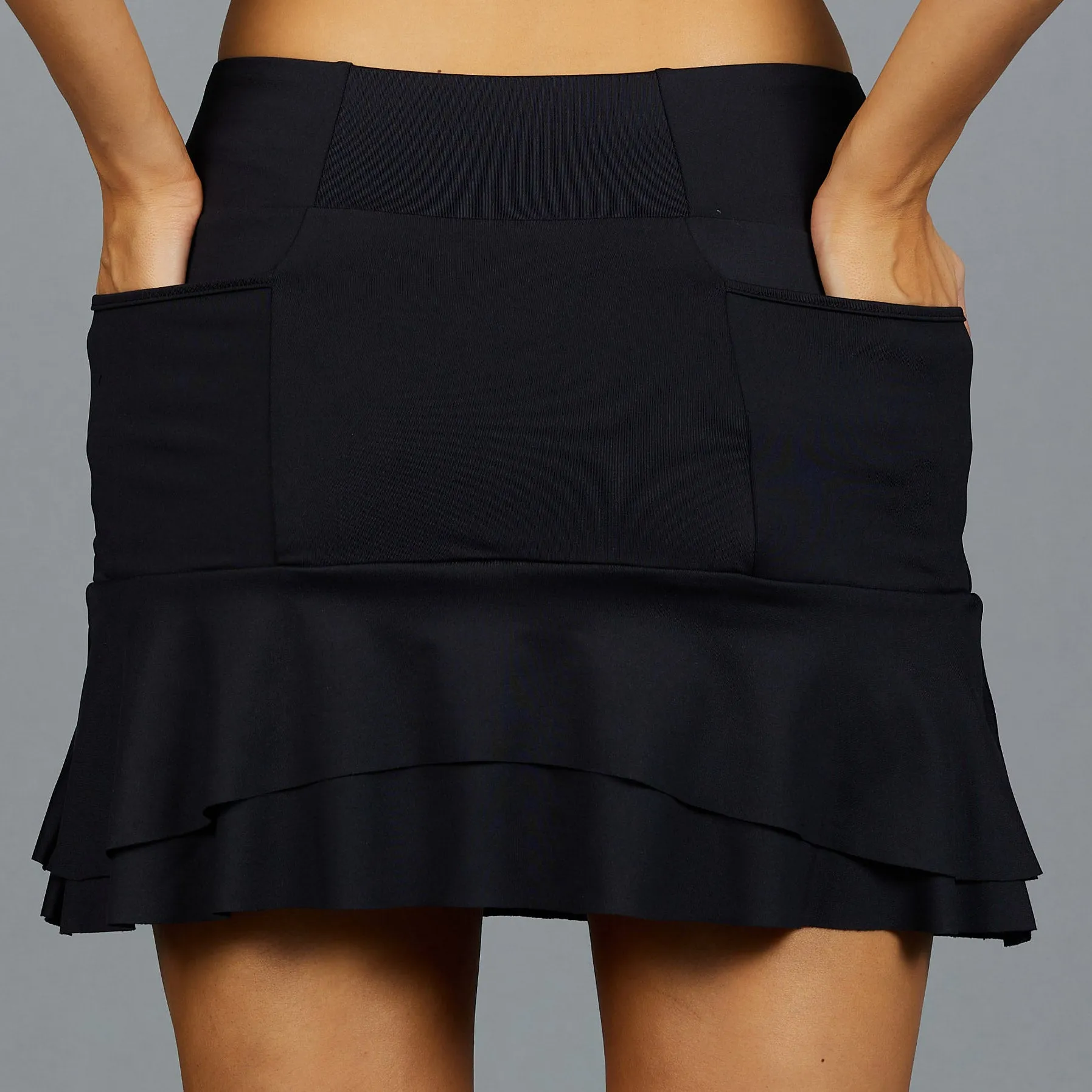 Classic Mid Skort (black)