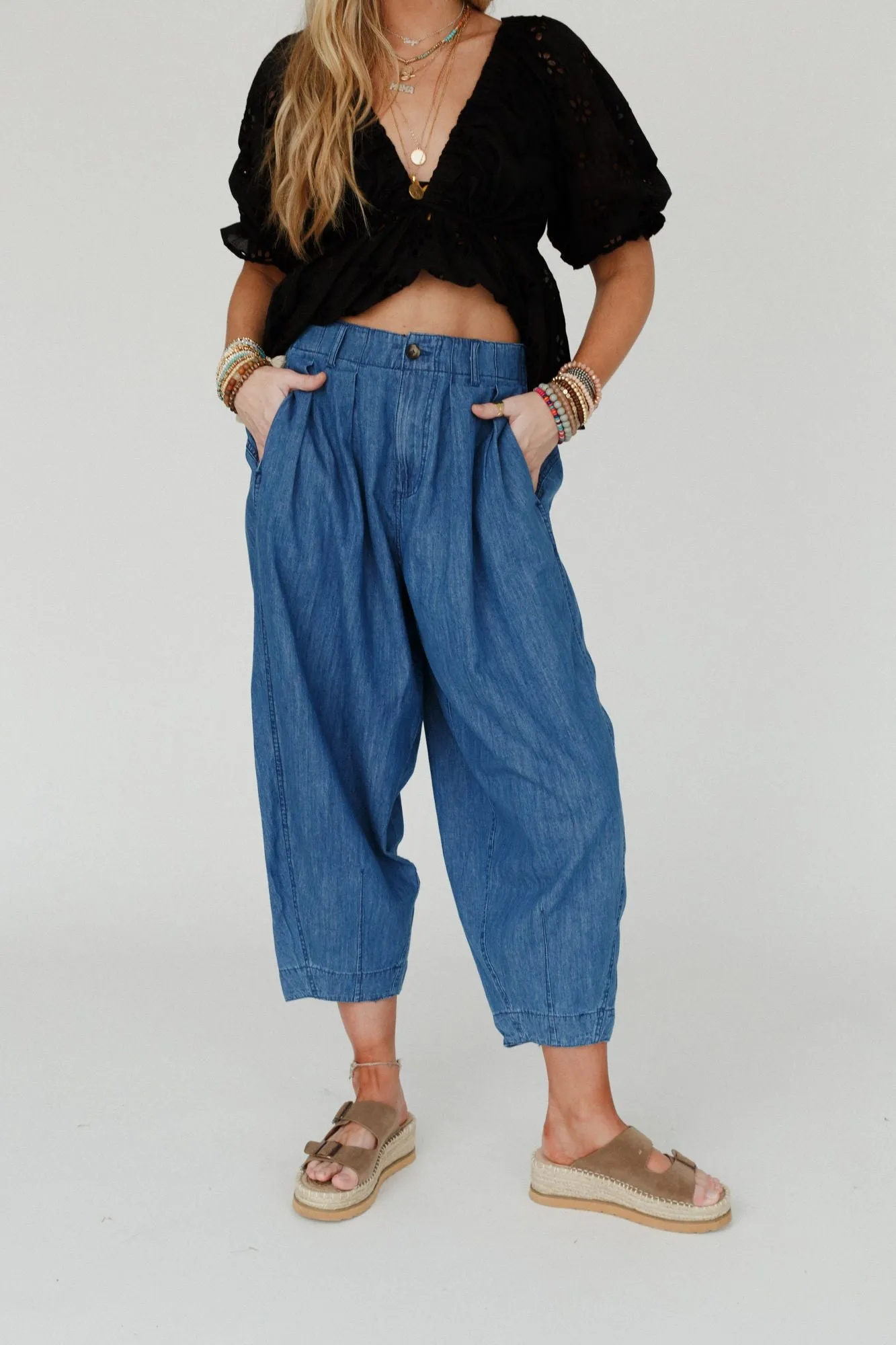 Cool Touch Pleated Pants - Denim