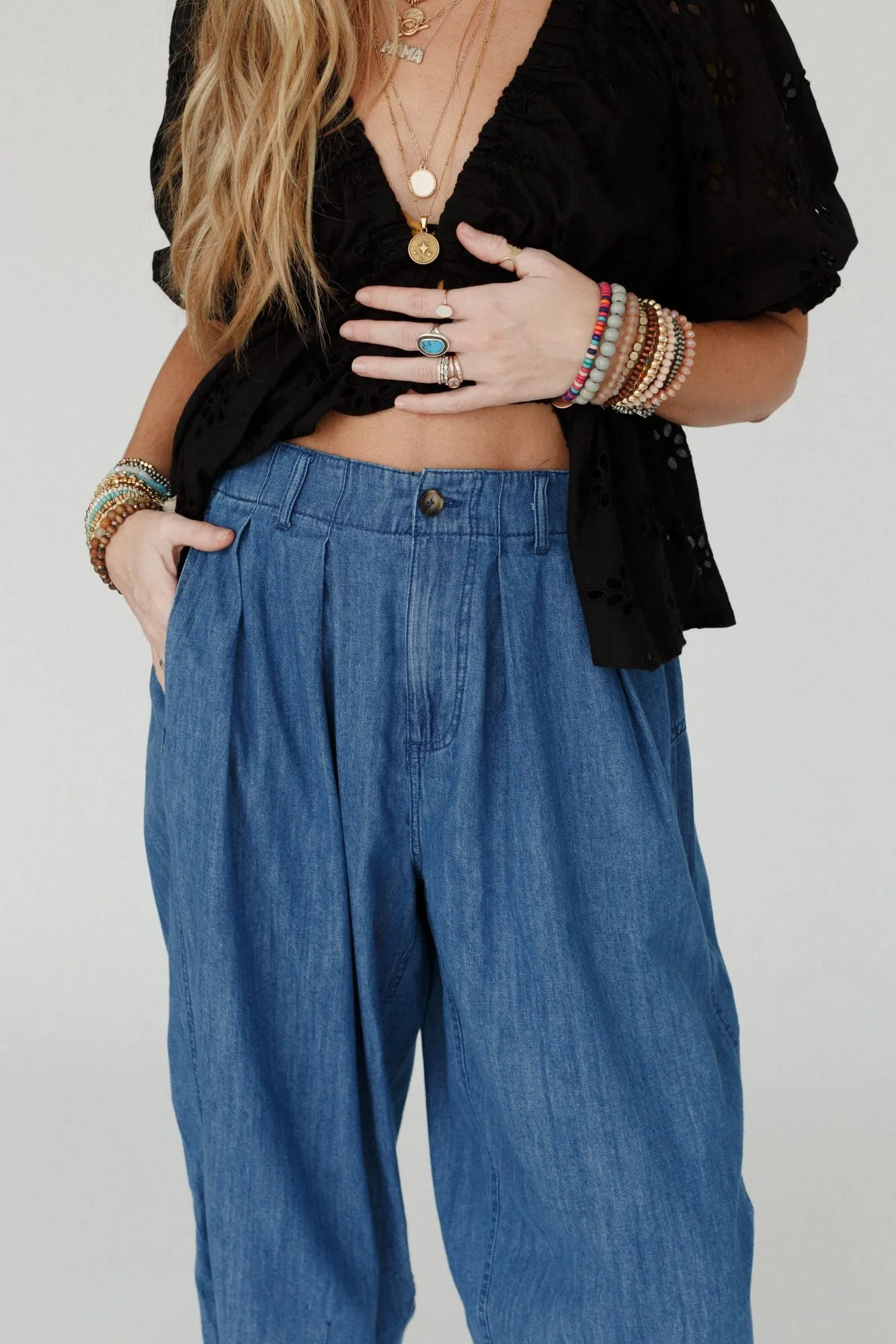 Cool Touch Pleated Pants - Denim