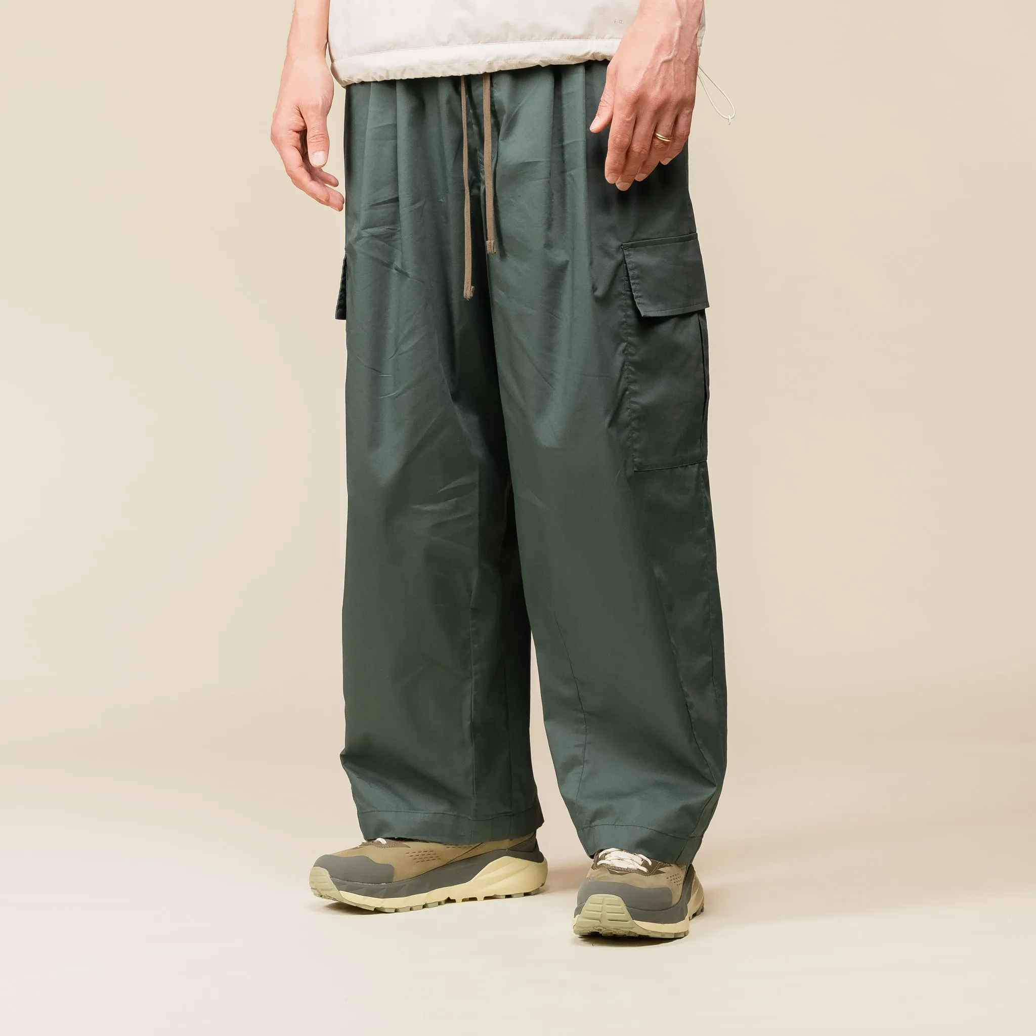 F/CE - Pigment Dyed Cargo Trousers - Foliage Green