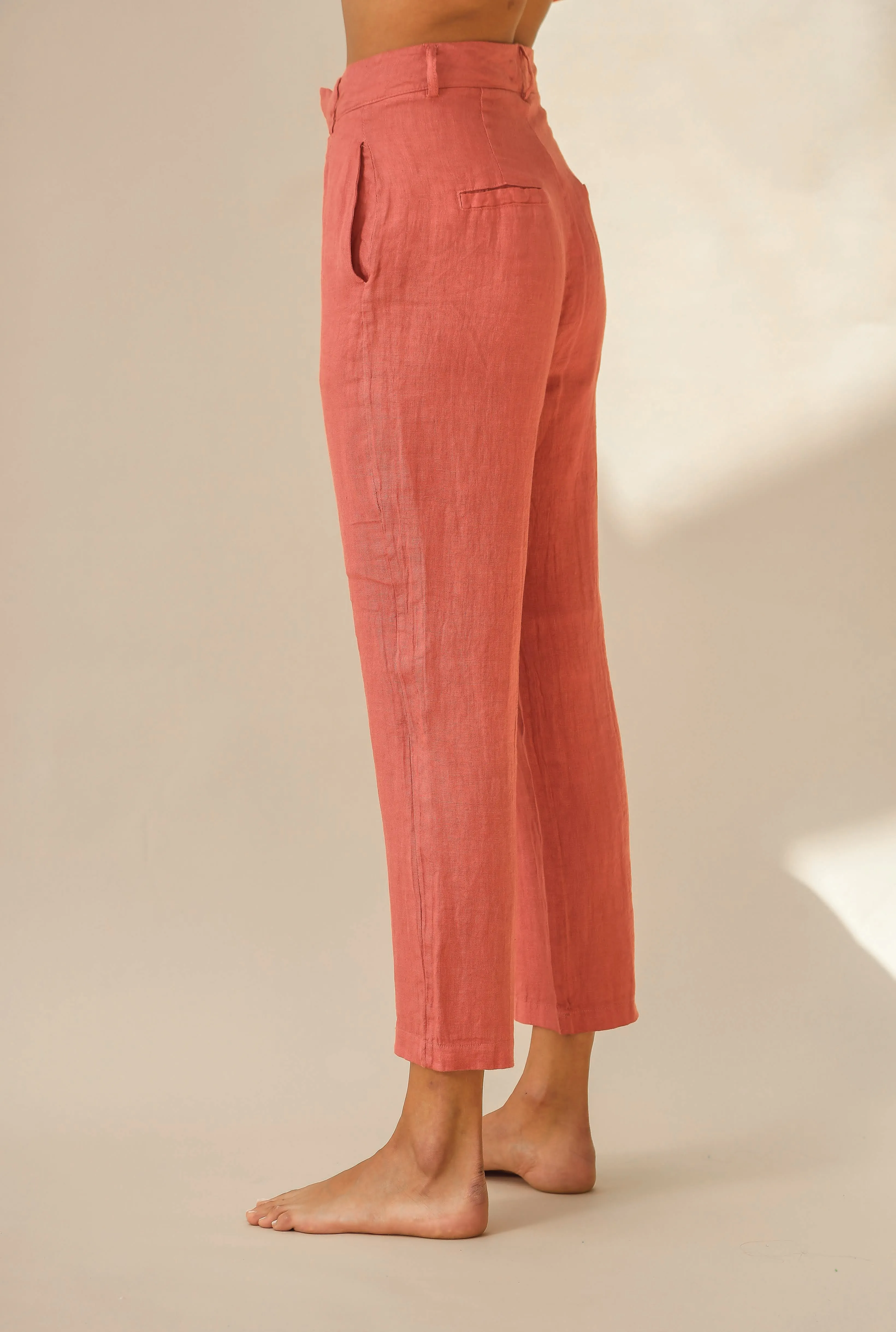 Fiamma Pure Linen Cigarette Leg Trousers in Pepe Rosa