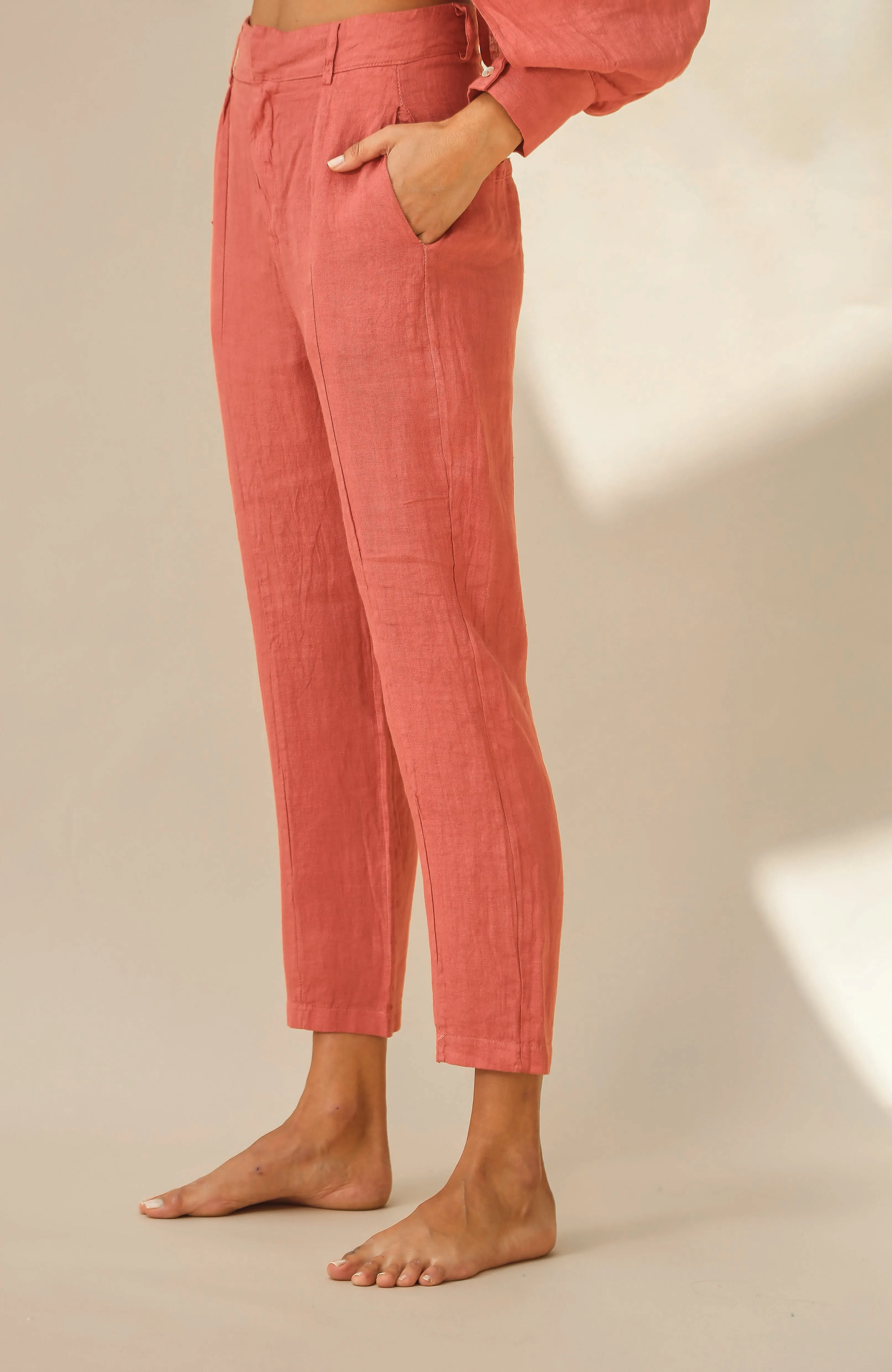 Fiamma Pure Linen Cigarette Leg Trousers in Pepe Rosa