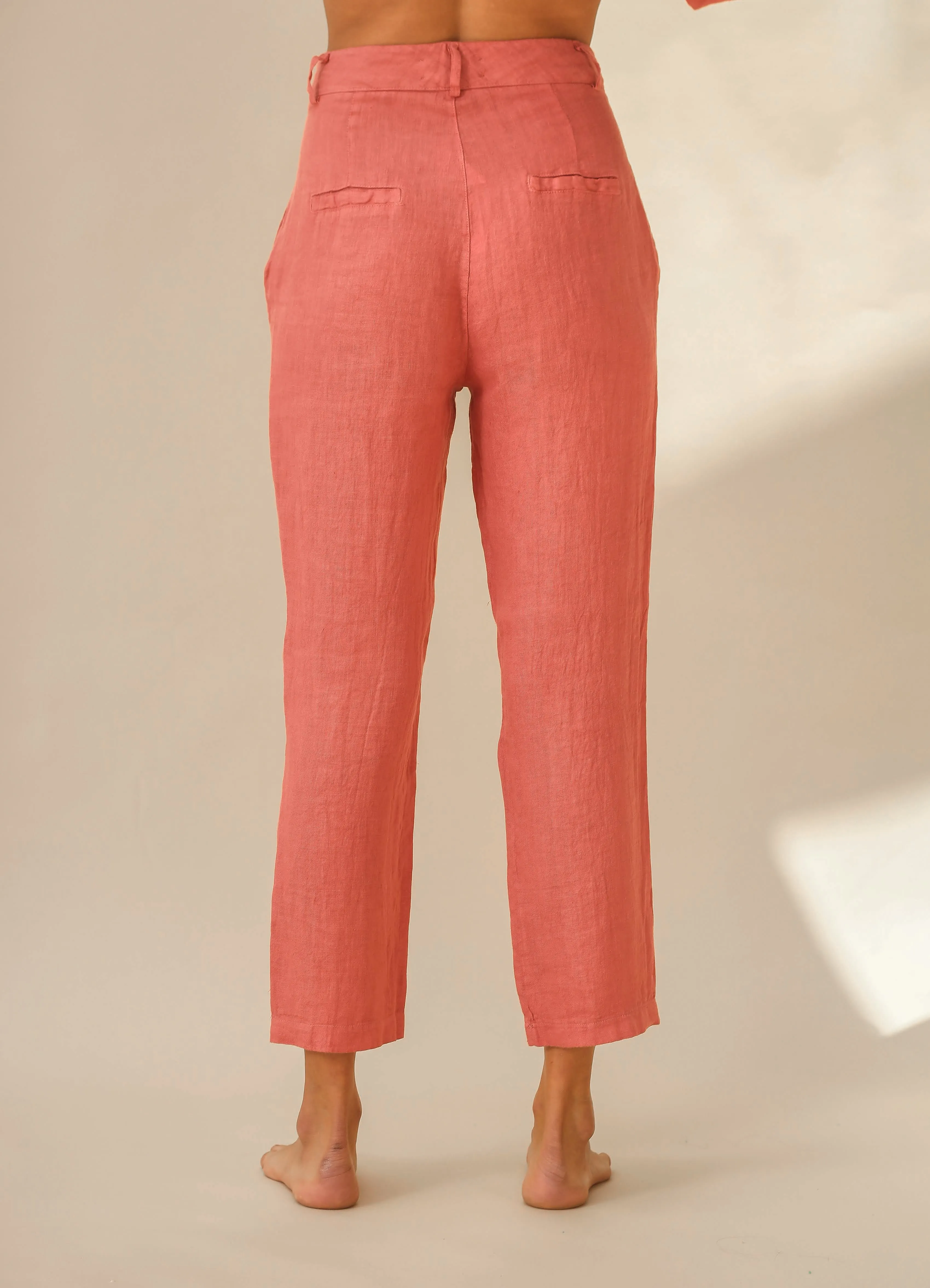 Fiamma Pure Linen Cigarette Leg Trousers in Pepe Rosa