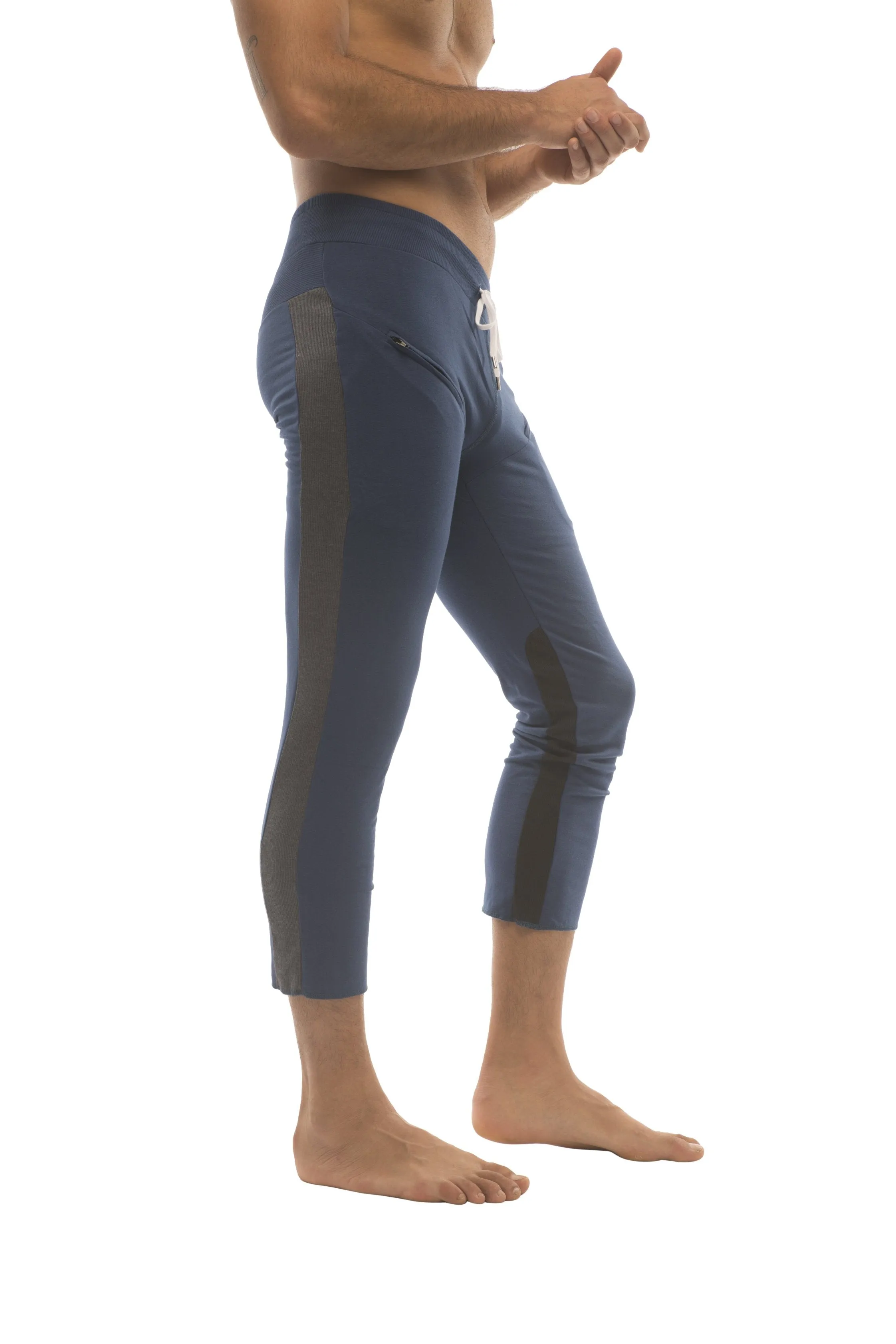 Mens 4/5 Zipper Pocket Capri Yoga Pants (Royal w/Charcoal & Black)