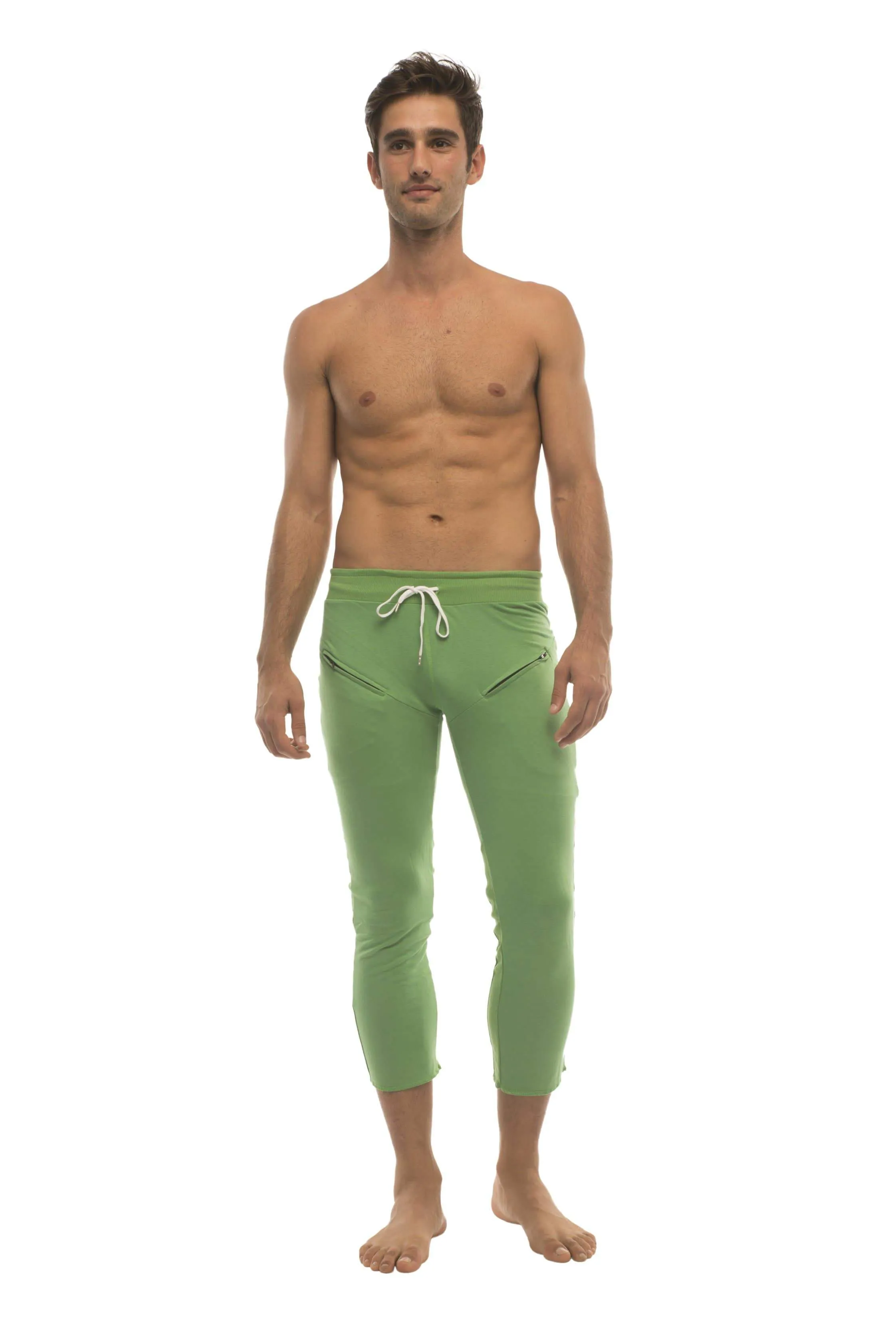 Mens 4/5 Zipper Pocket Capri Yoga Pants (Solid Bamboo Green)