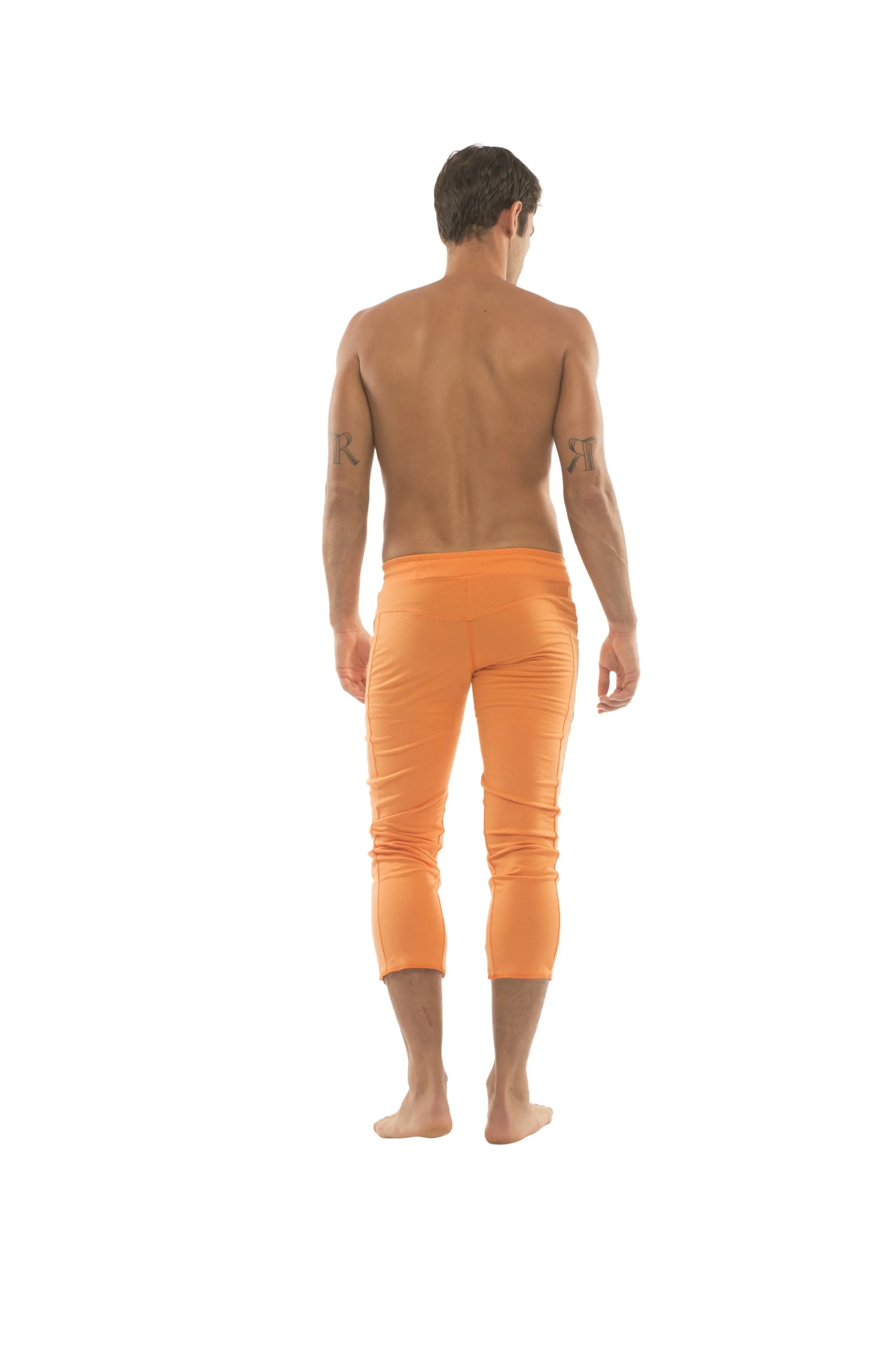 Mens 4/5 Zipper Pocket Capri Yoga Pants (Solid Orange)