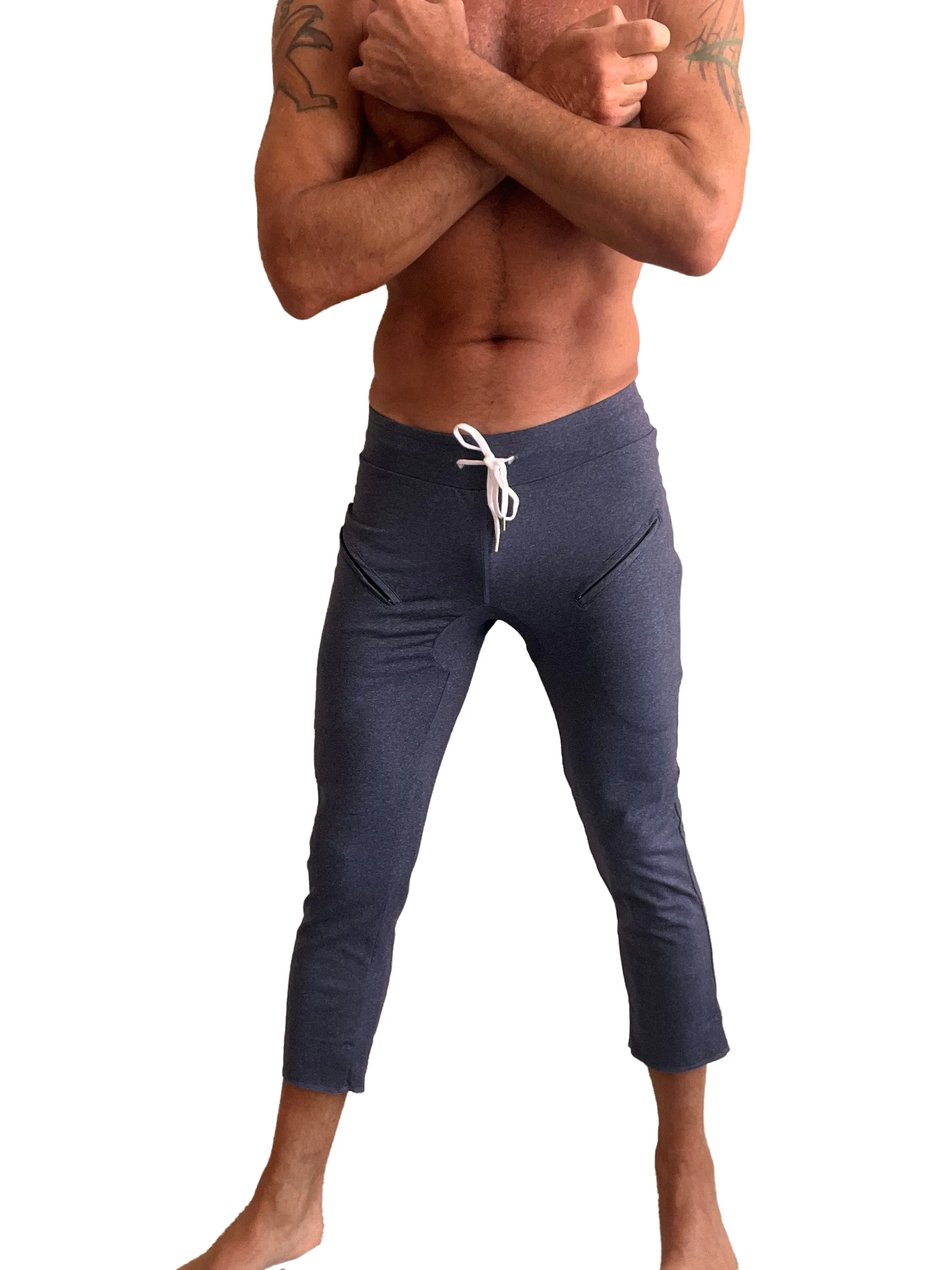 PERFORMANCE Premium Mens 4/5 Zipper Pocket Capri Yoga Pants (Navy Blue Heather)